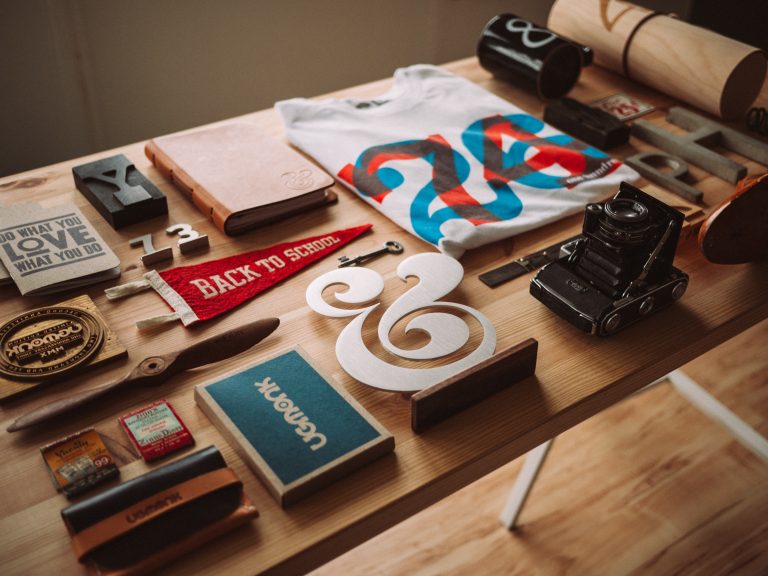 Design and Consumption: Mechanisms of Conveying Information