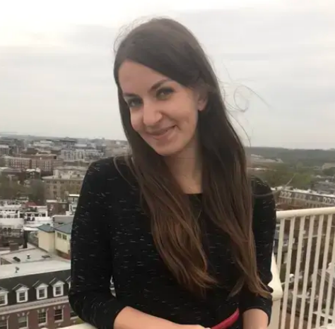 headshot of Pulitzer Center program manager, Hannah Berk